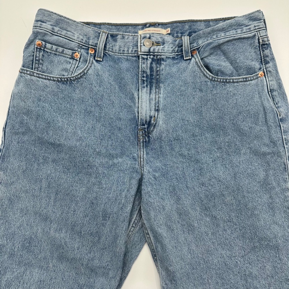 Levis Low Pro Straight Jeans Light‎ Wash Denim Blue Womens 32x31 A0964-0003